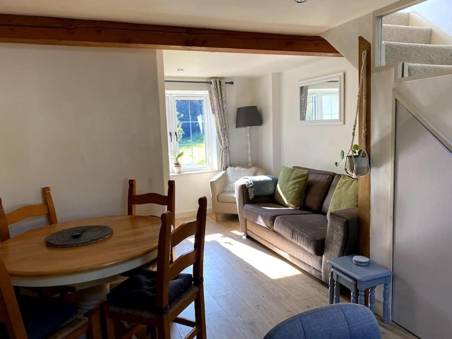 Coombe Edge Cottage Honiton Exterior foto